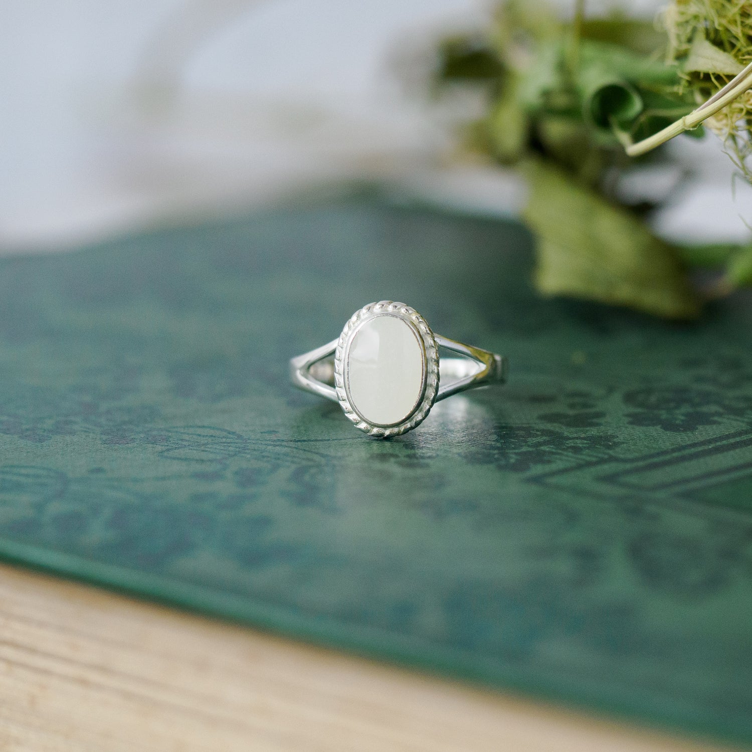 Ella Ring