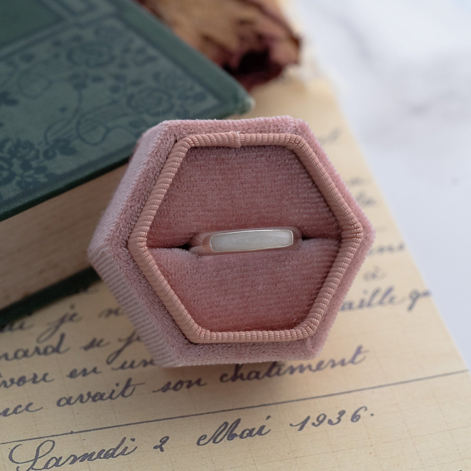 Front Chanel Ring