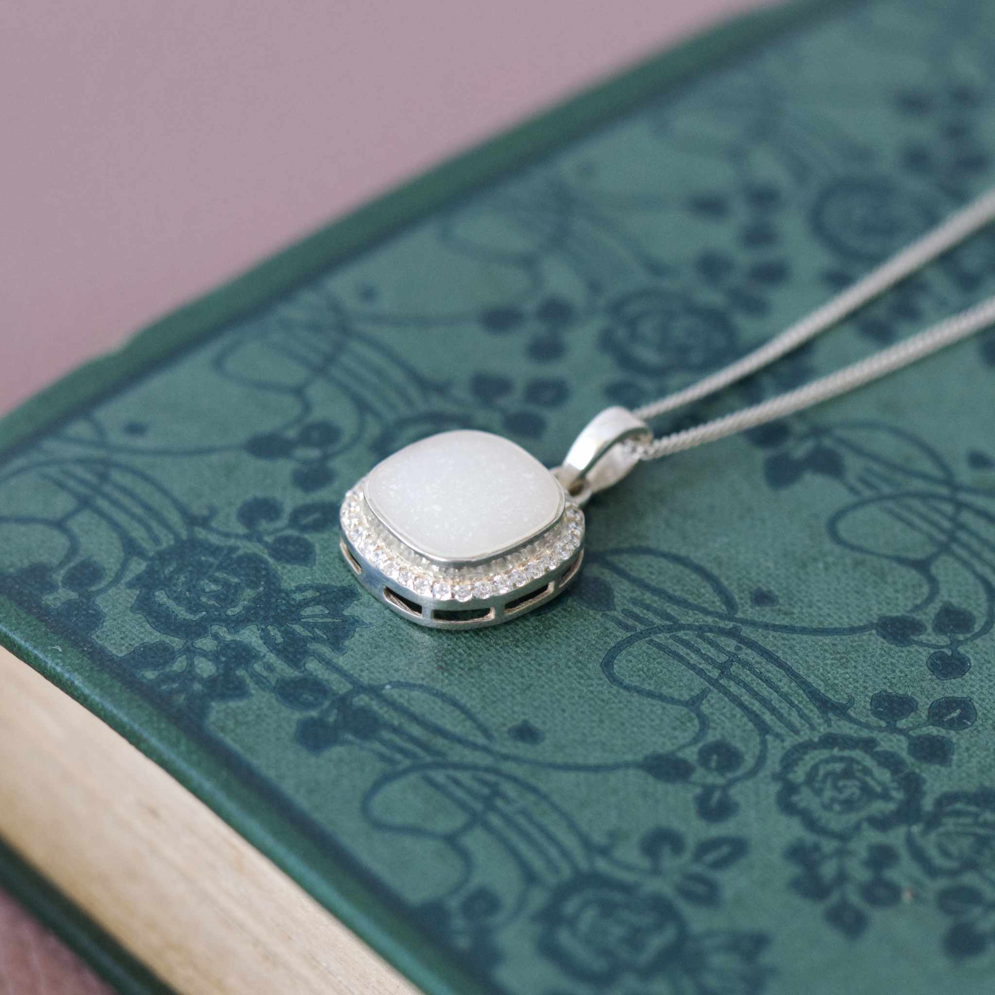 Glorious Halo Necklace