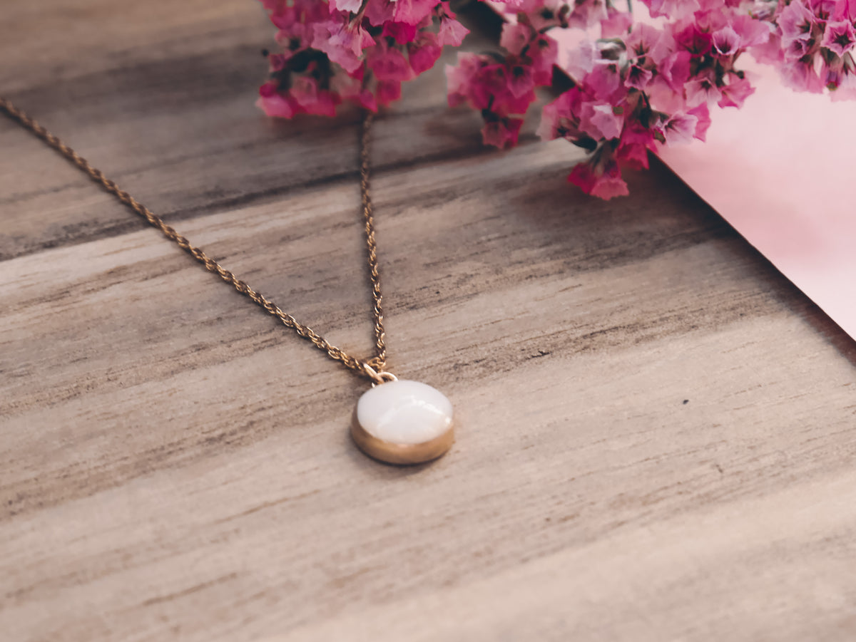 母乳ネックレス