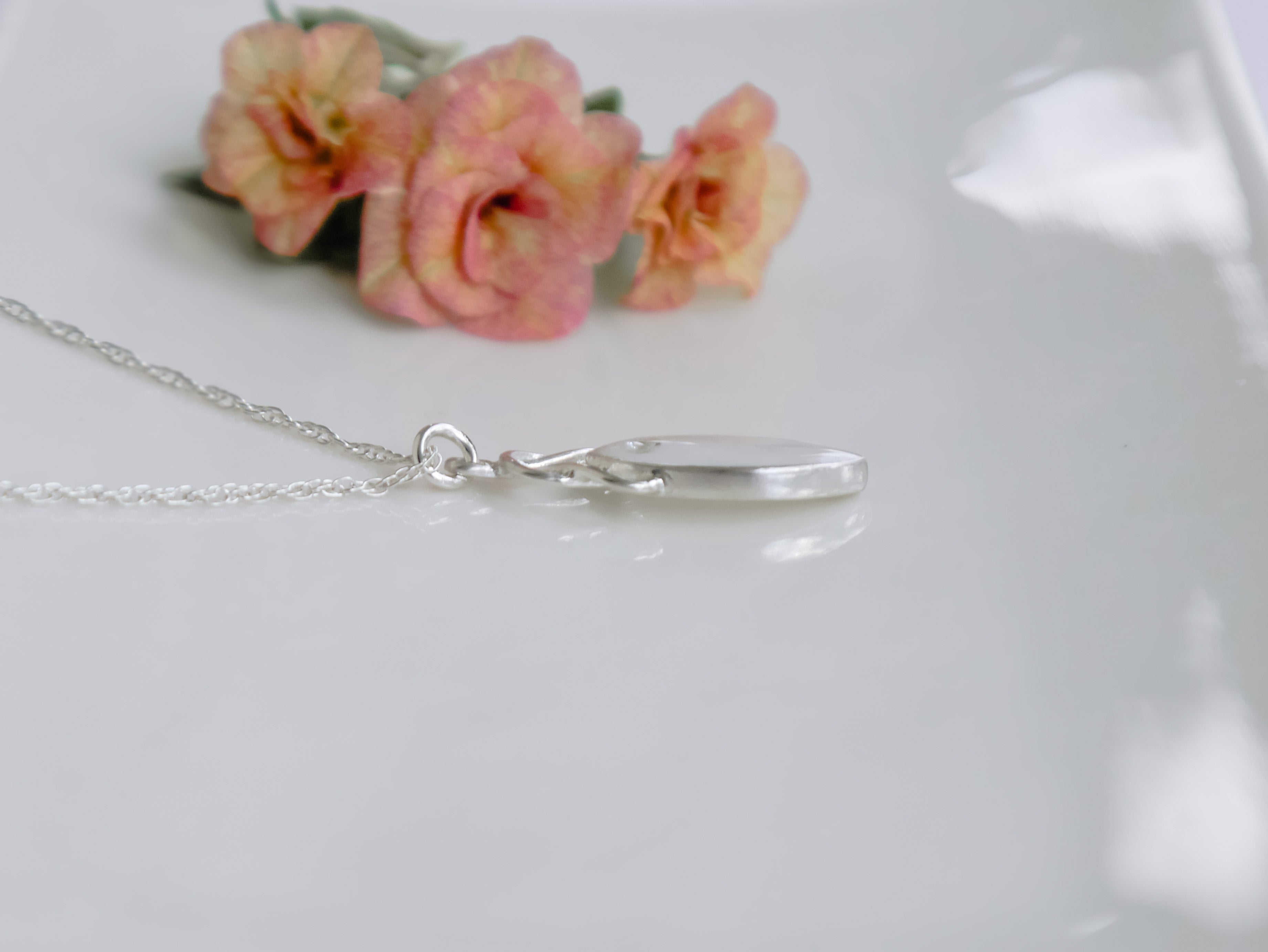 Everlasting Necklace